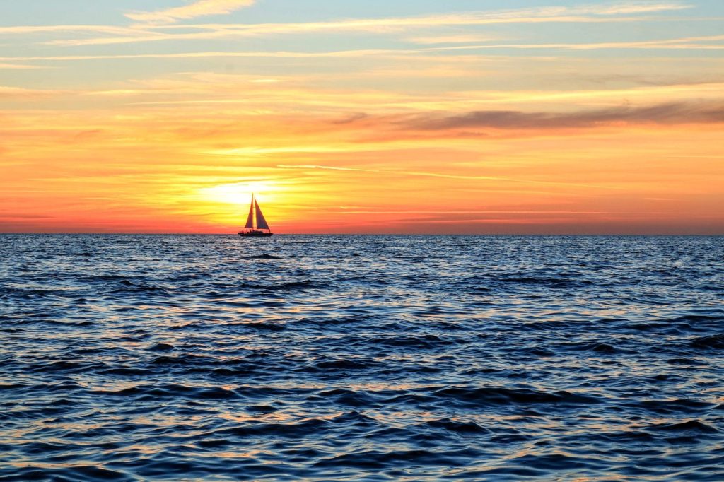 sail, sunset, sea-3585674.jpg